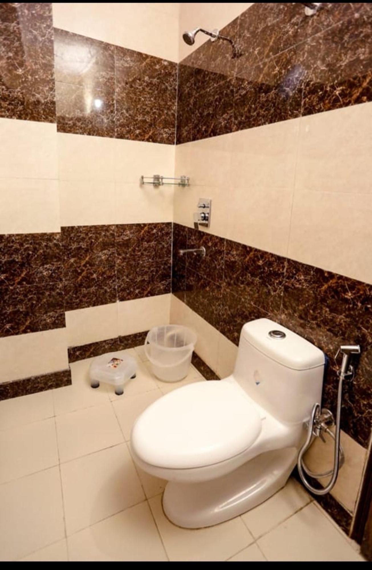 Airport Hotel Edge Home Stay Új-Delhi Kültér fotó