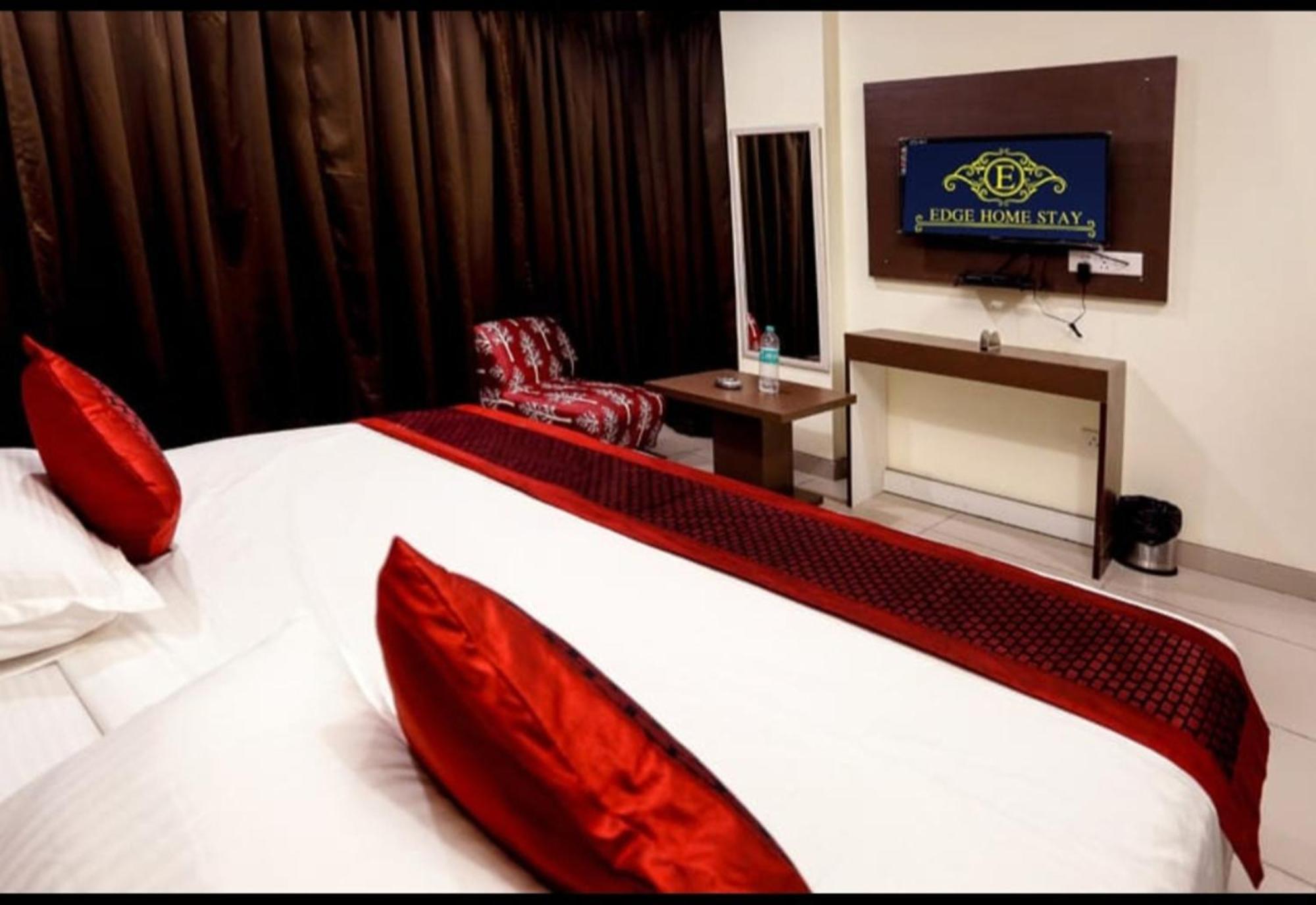 Airport Hotel Edge Home Stay Új-Delhi Kültér fotó