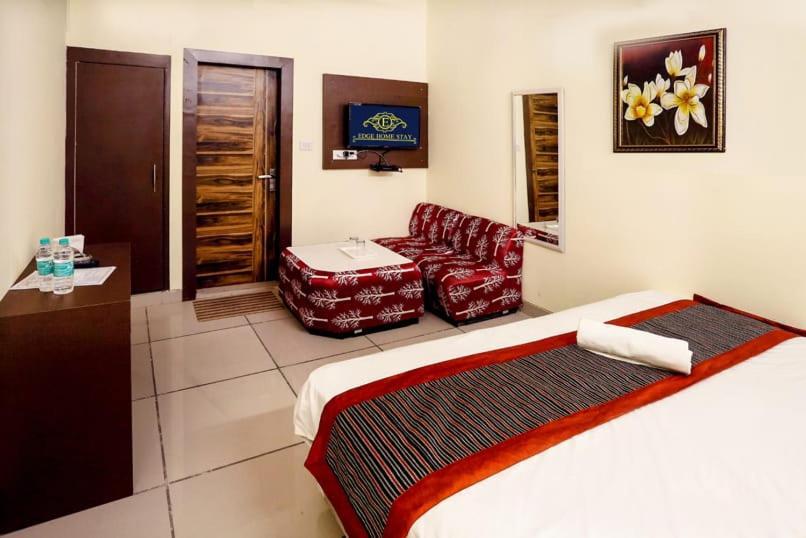 Airport Hotel Edge Home Stay Új-Delhi Kültér fotó