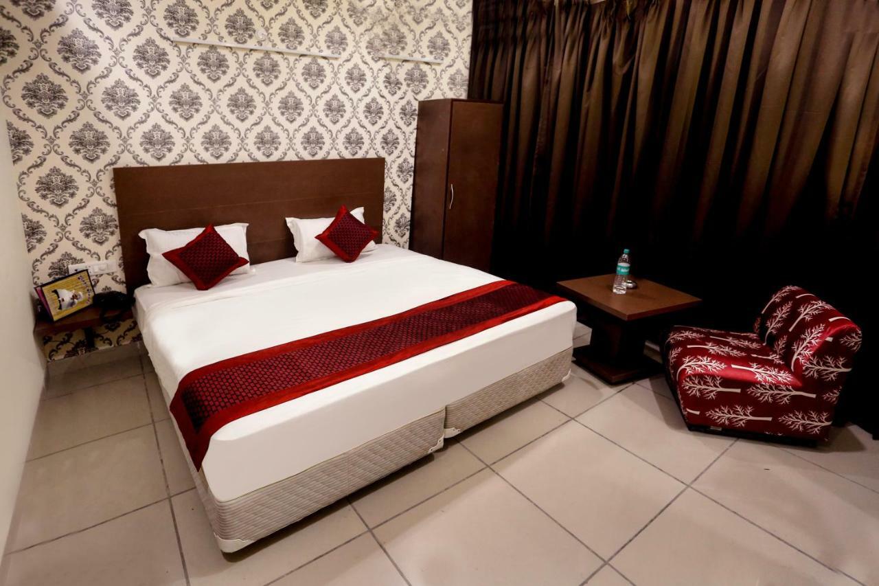 Airport Hotel Edge Home Stay Új-Delhi Kültér fotó