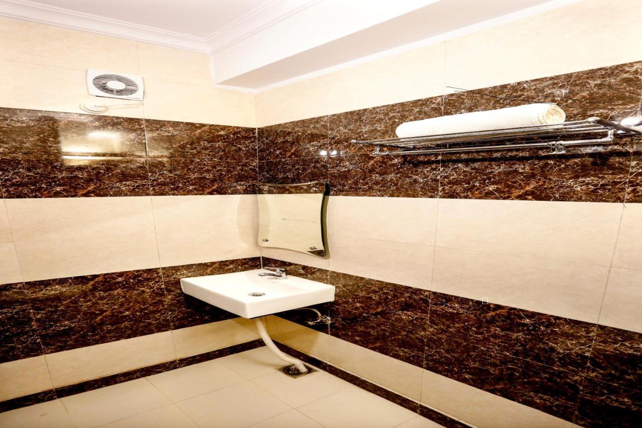 Airport Hotel Edge Home Stay Új-Delhi Kültér fotó
