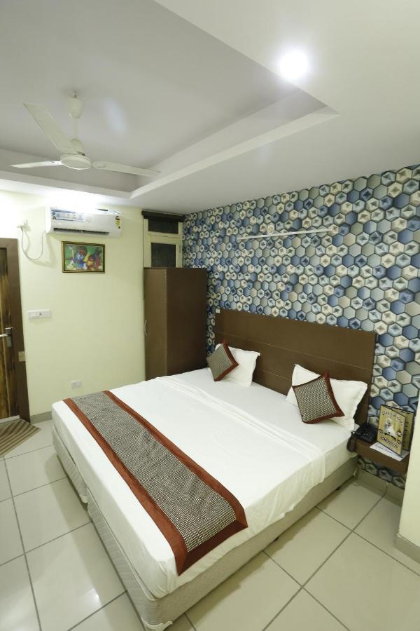 Airport Hotel Edge Home Stay Új-Delhi Kültér fotó